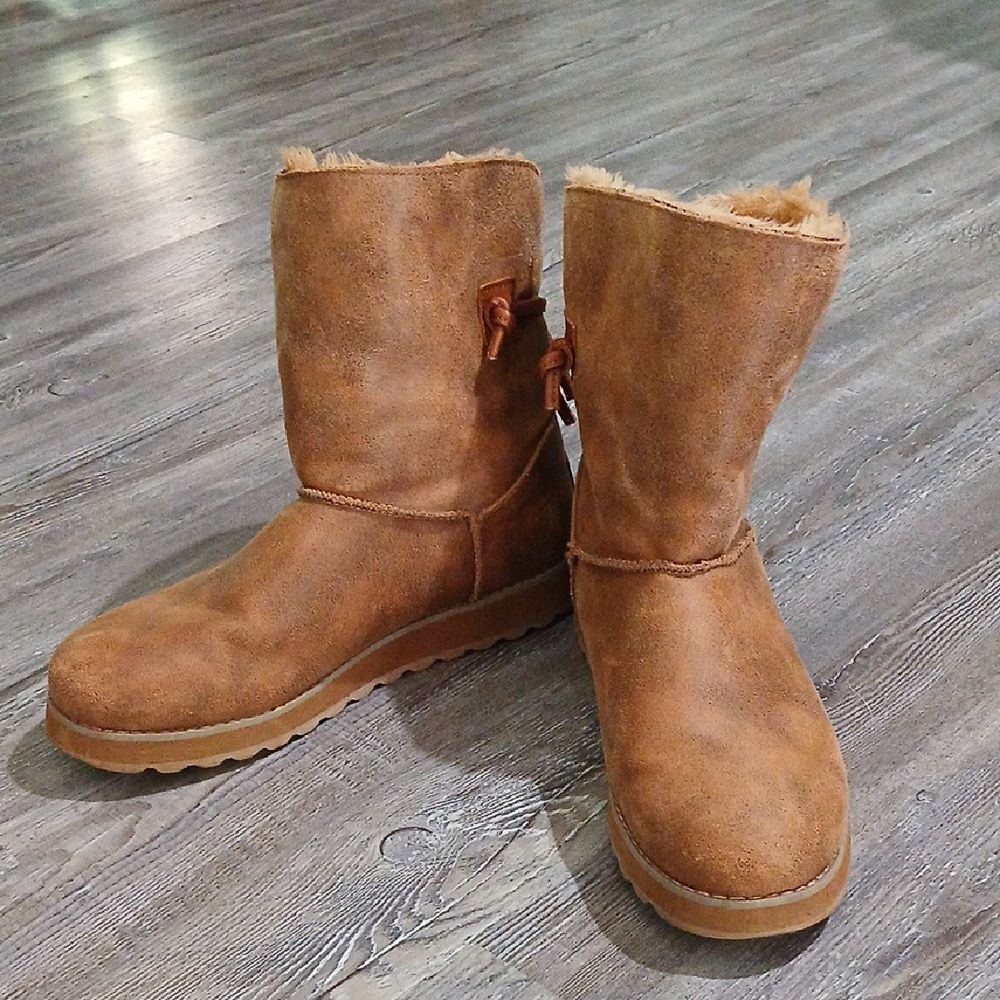 Skechers brown faux lined winter boots Sz 9 EUC